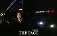  국민의힘 당사 나서는 김문수 [포토]